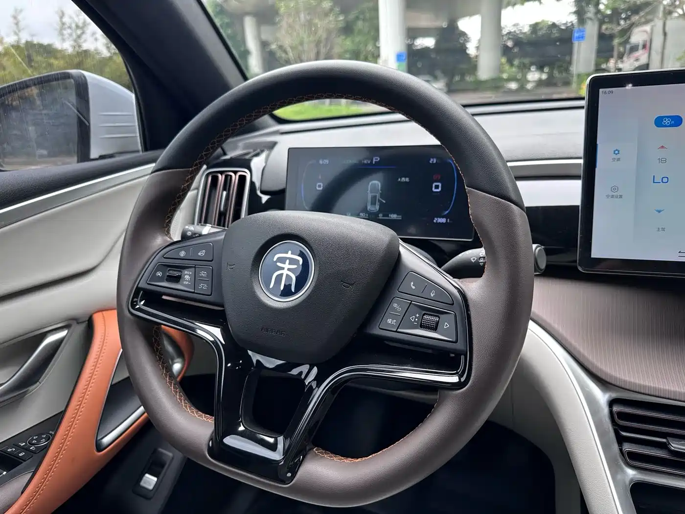 BYD Song Pro New Energy 2022 DM-i 110km Flagship фото 17