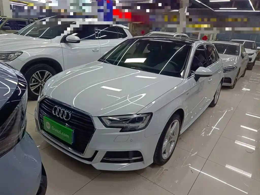 Audi A3 2019 Sportback 35 TFSI Fashion China V фото 2