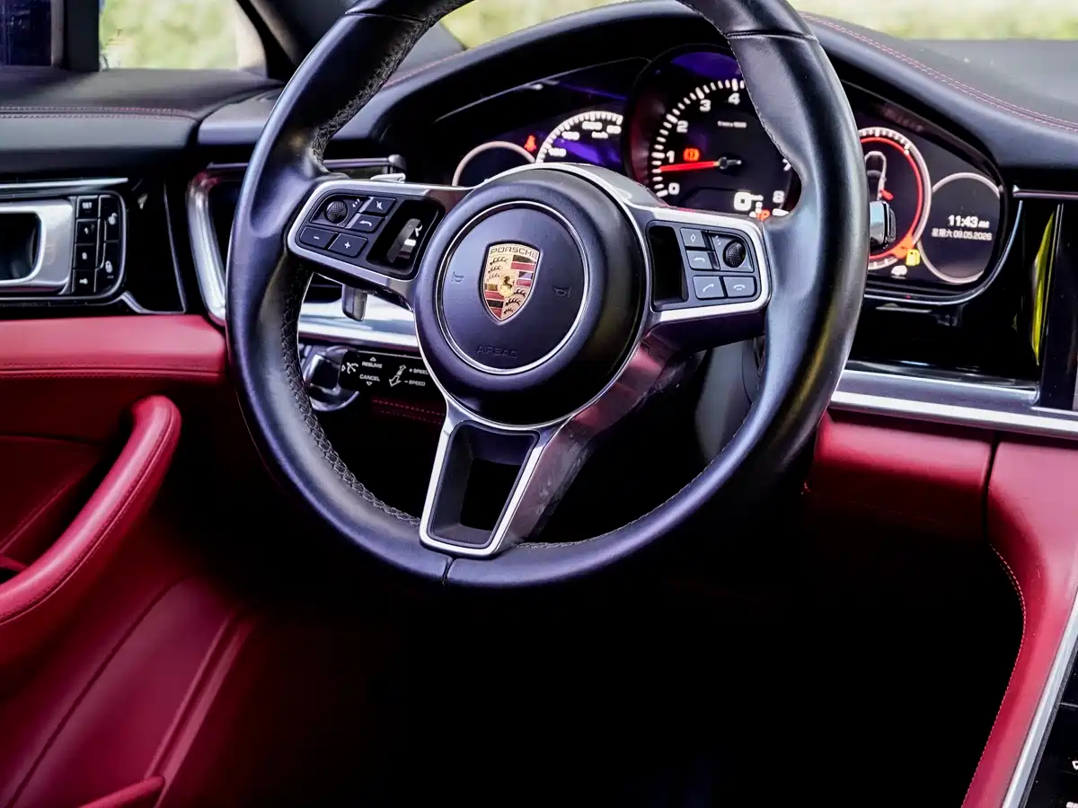 Porsche Panamera 2017 Panamera 3.0T фото 4