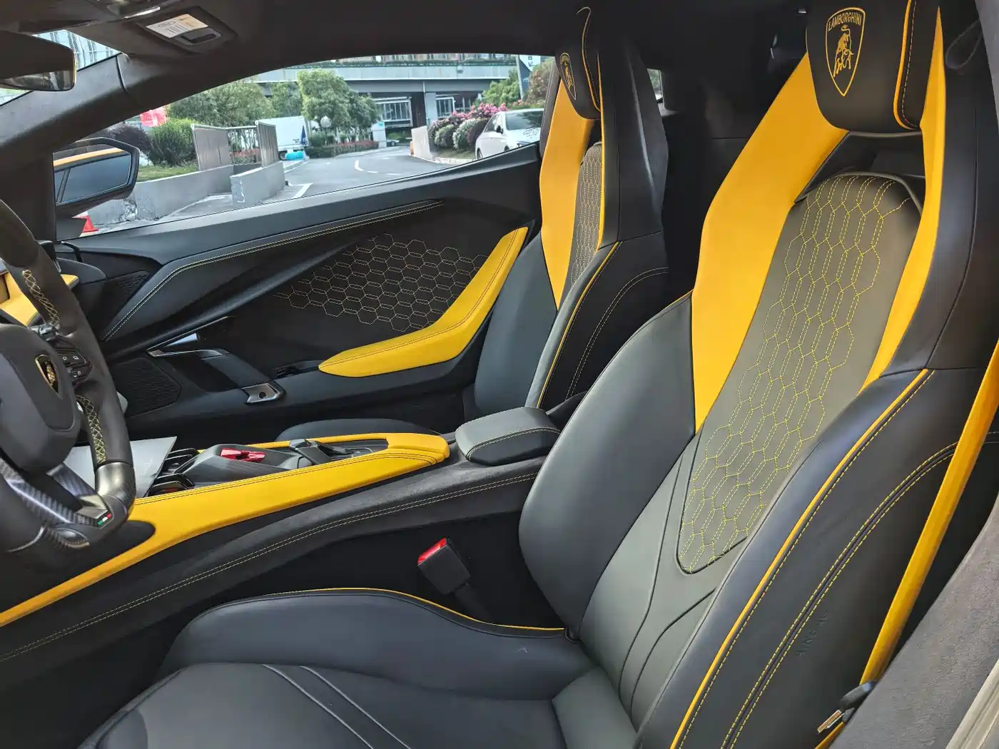 Lamborghini Revuelto 2023 6.5L PHEV Standard фото 4