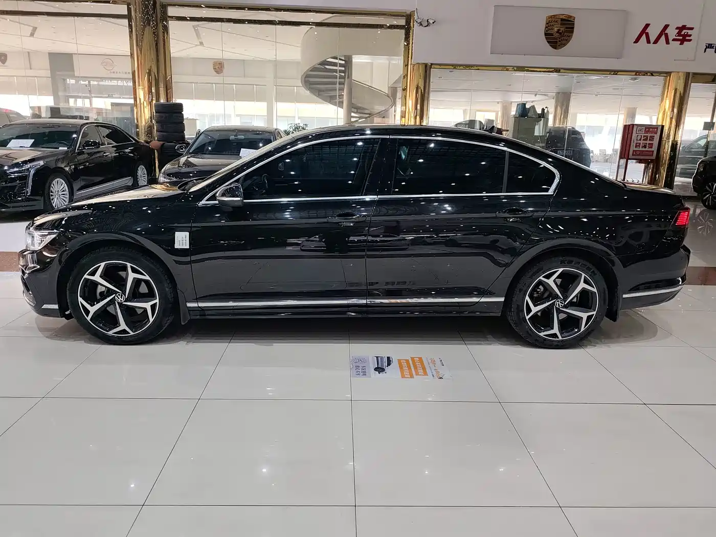 Volkswagen Magotan 2023 2 Million Units Anniversary Edition 330TSI DSG Leading Type фото 12