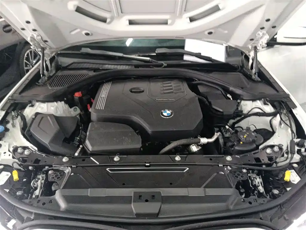 BMW 3 Series 2024 325Li M Sport Package фото 20
