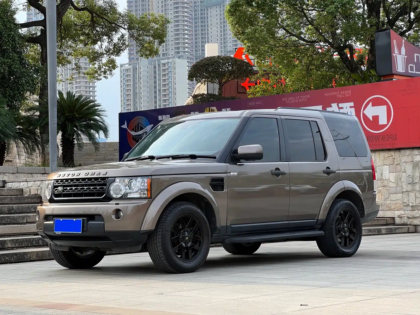 Land Rover Discovery 2010 4.0 V6 HSE Petrol