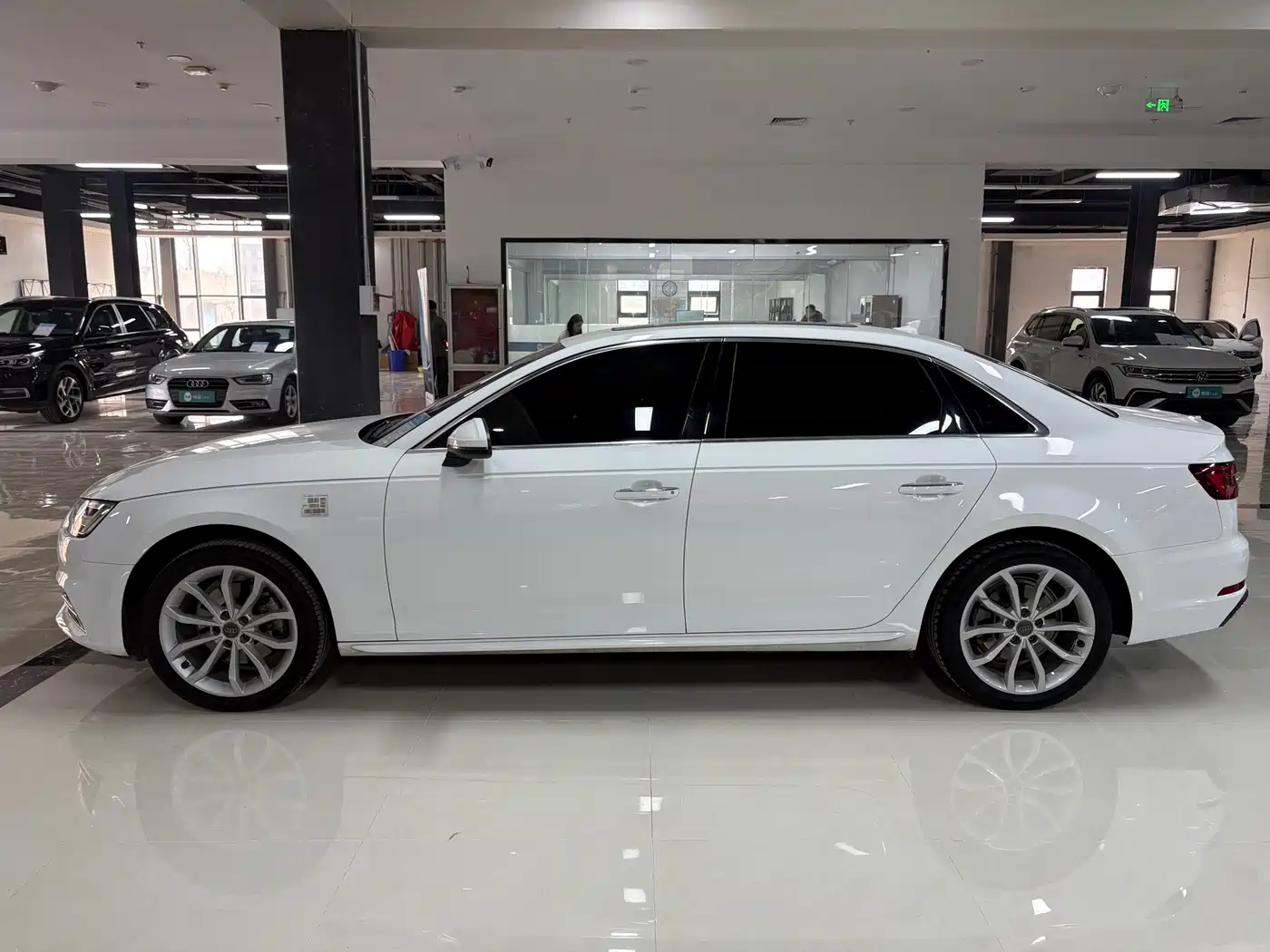 Audi A4L 2019 40 TFSI Progressive (China VI) фото 2