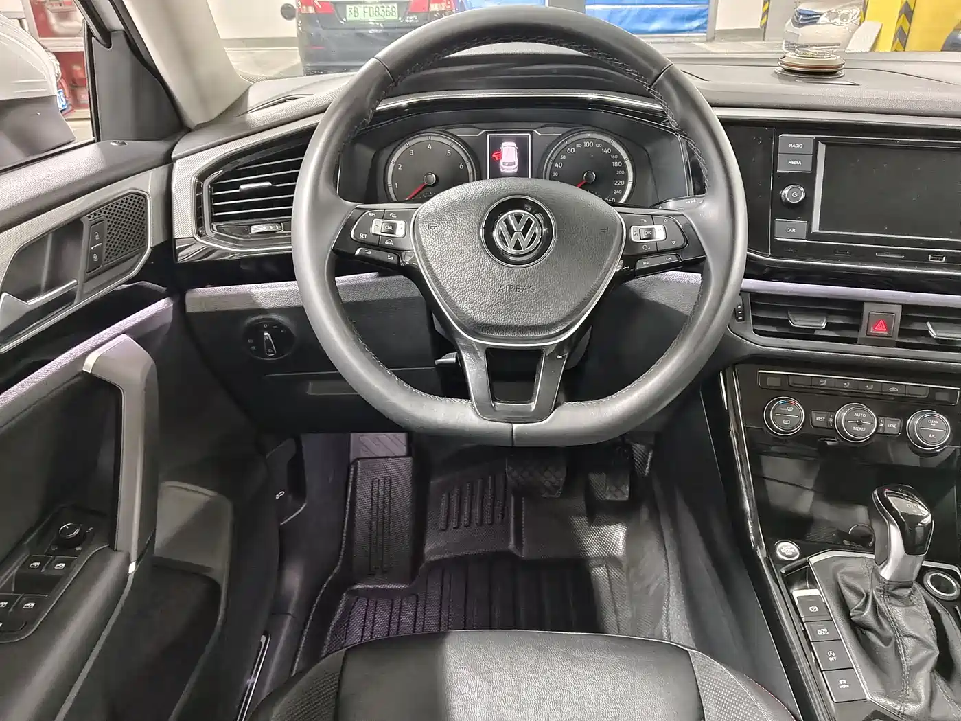 Volkswagen Tayron 2019 330TSI 2WD Luxury China VI фото 14