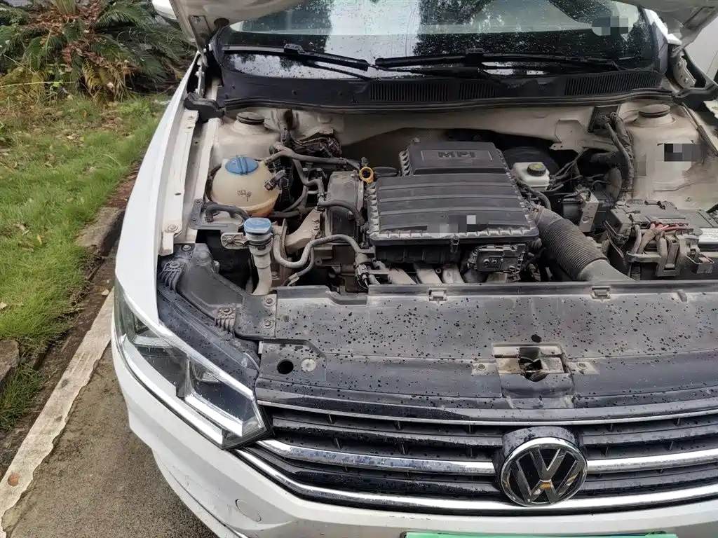 Volkswagen Bora 2016 Model 1.6L Manual Comfort фото 23