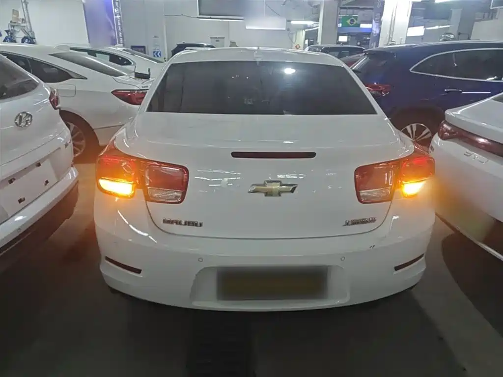 Chevrolet Malibu 2014 2.0L Automatic Luxury фото 6