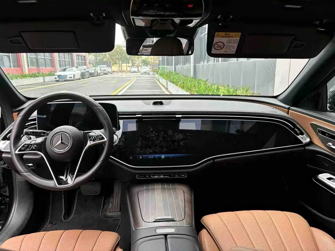 Mercedes-Benz E-Class New Energy 2024 2024 E 350 e L Plug-in Hybrid Sedan