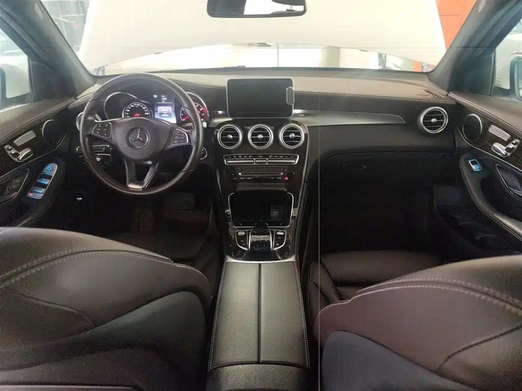 Mercedes-Benz GLC 2019 GLC 260 L 4MATIC Luxury фото 6