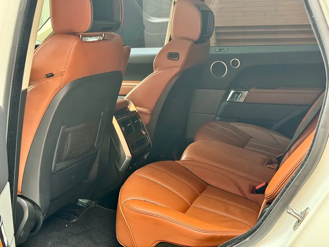 Land Rover Range Rover Sport 2016 Model 3.0 SC V6 HSE DYNAMIC фото 9