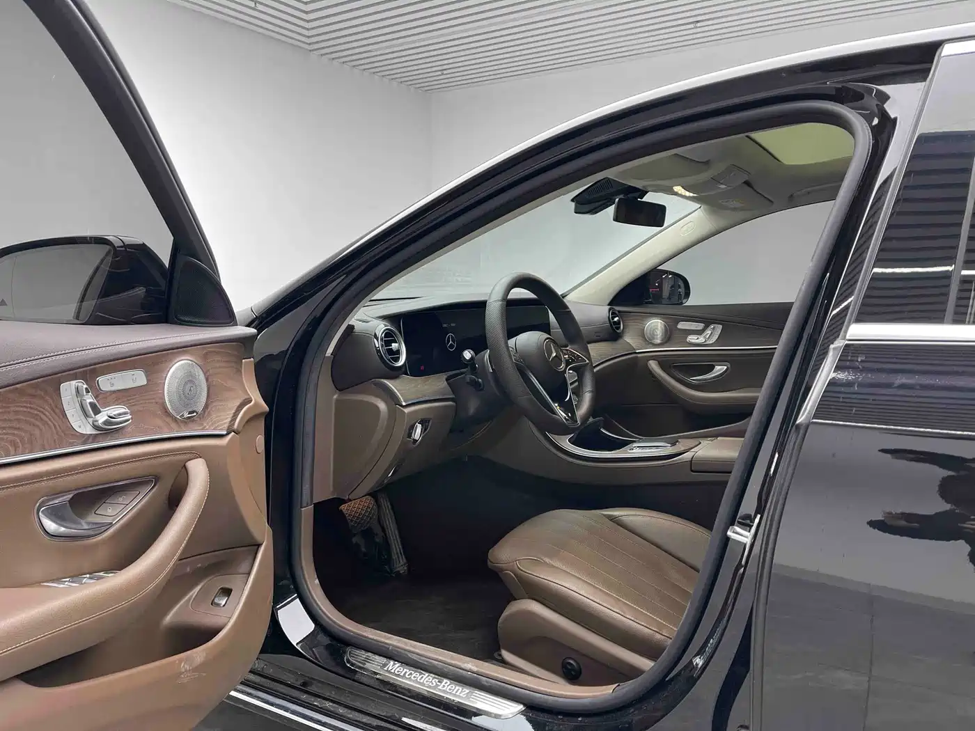 Mercedes-Benz E-Class 2021 Facelift E 300 L Luxury фото 15
