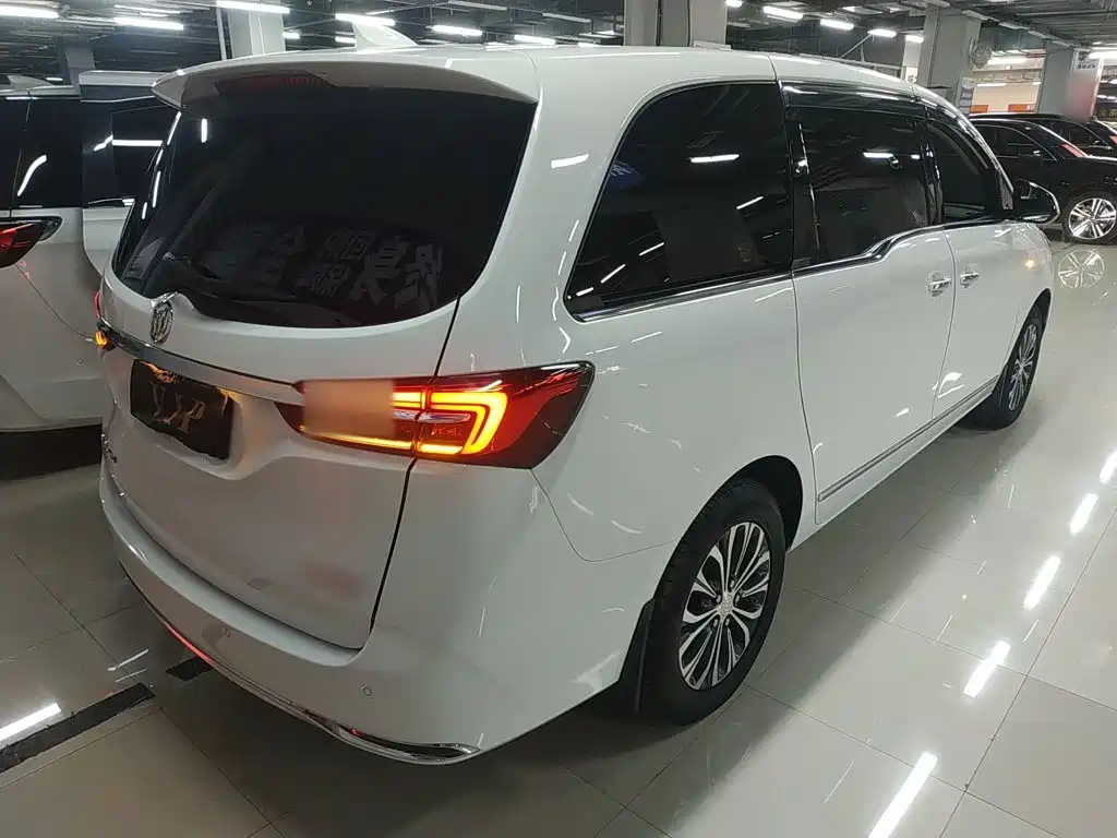 BUICK GL8