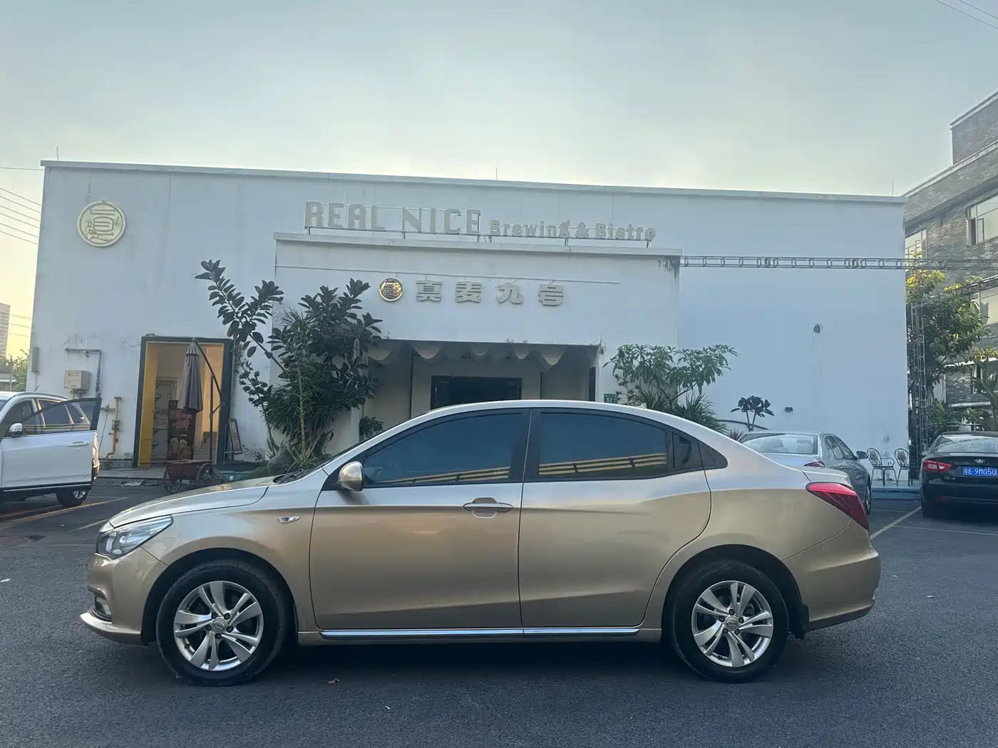 GAC Trumpchi Trumpchi GA3S Vision 2014 1.6L Automatic Luxury ESP Edition фото 8