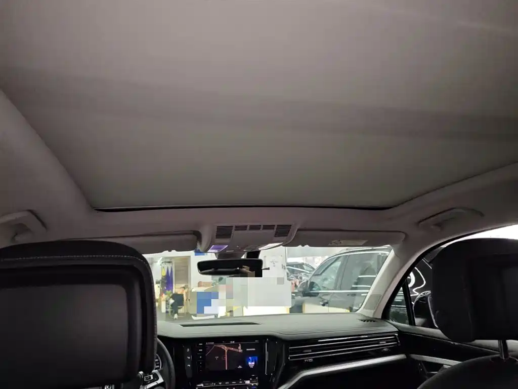 Volkswagen Touareg 2019 2.0TSI Pilot Edition China VI фото 18