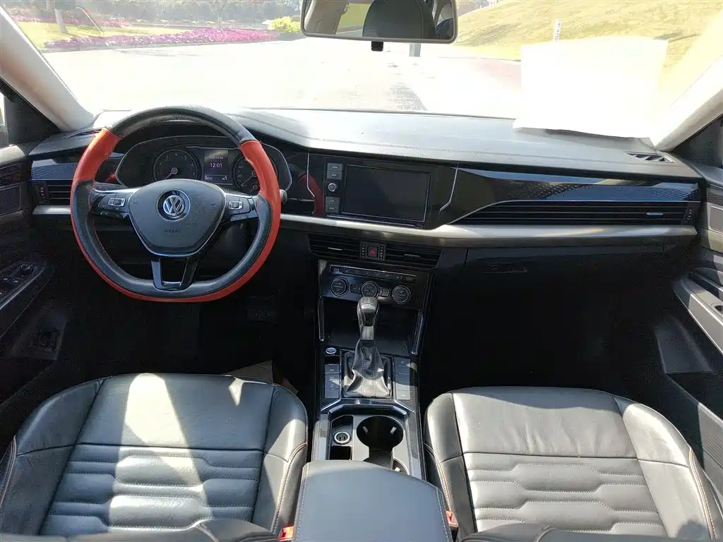 Volkswagen Passat 2019 330TSI Elite (China V) фото 9