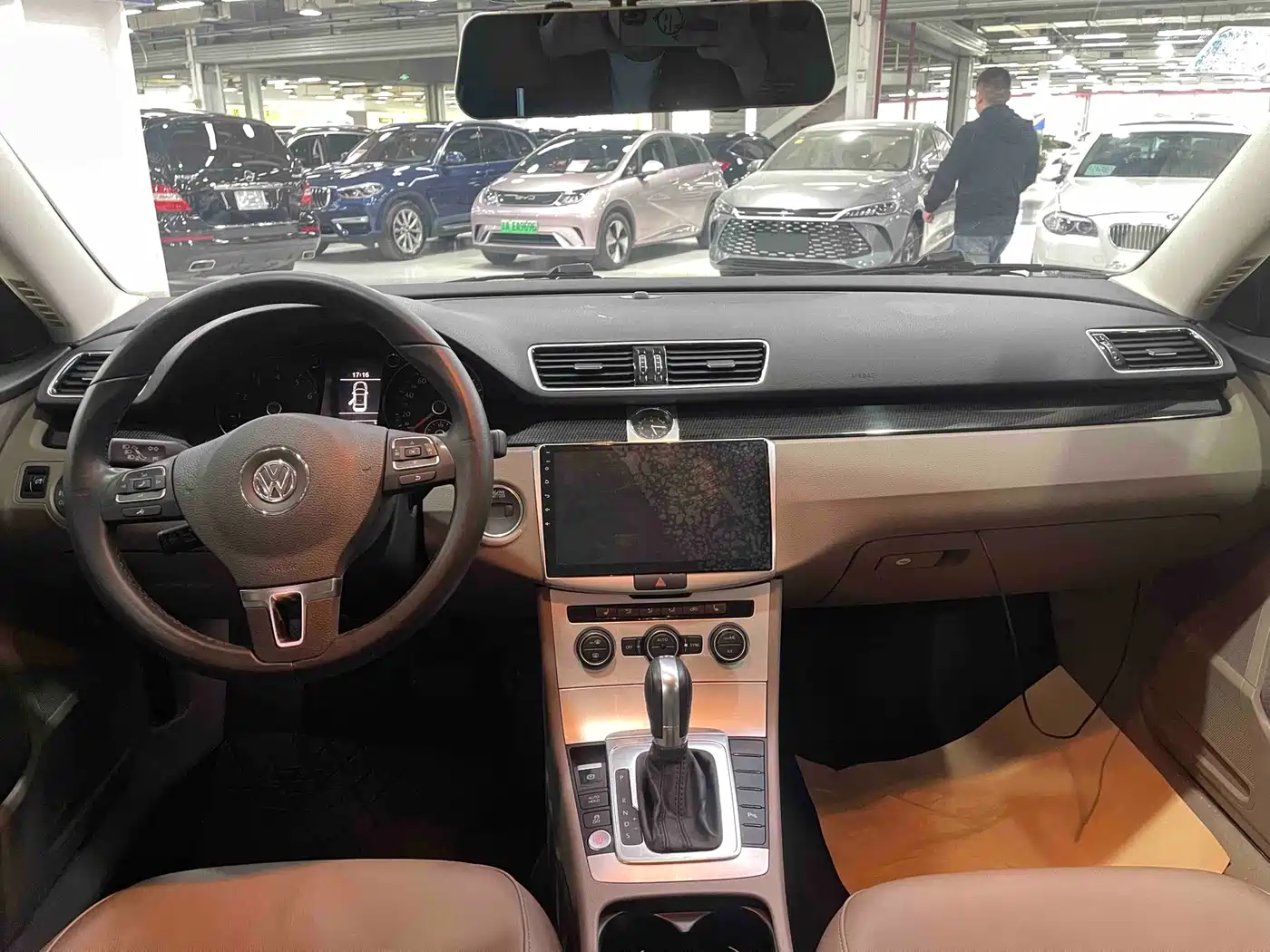 Volkswagen Magotan 2015 Facelift 1.8TSI Luxury фото 13