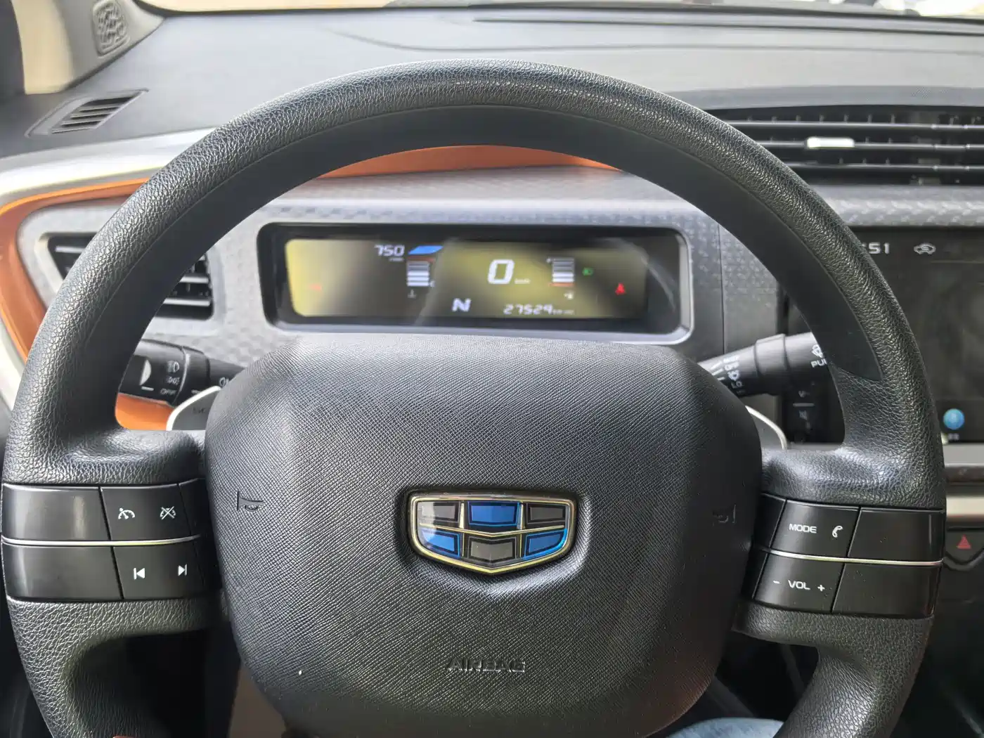 Geely Yuanjing X1 2018 2017 1.3L Auto Player Edition