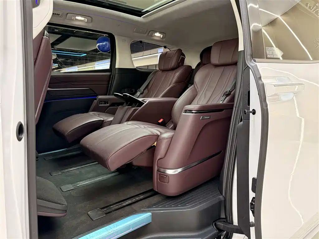 Buick Century 2023 2.0T 6-Seat World Edition фото 9