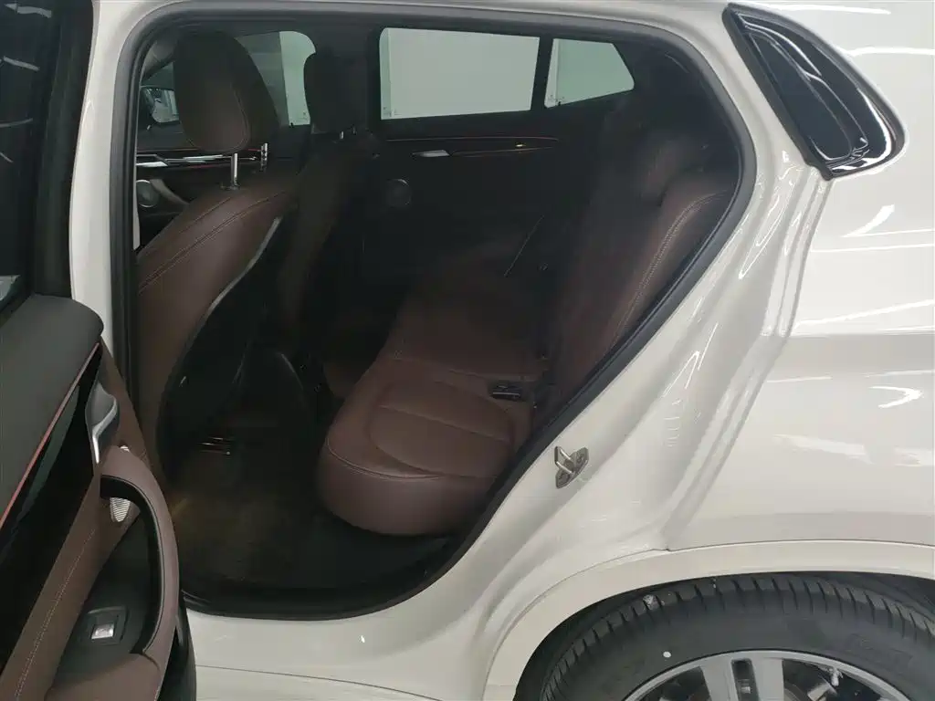 BMW X2 2022 sDrive25i M Sport Package фото 13