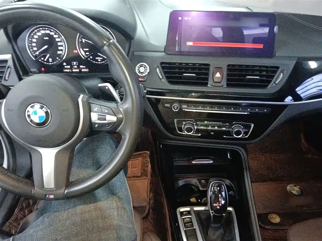 BMW 1 Series 2020 Model 125i Leading M Sport Package фото 10