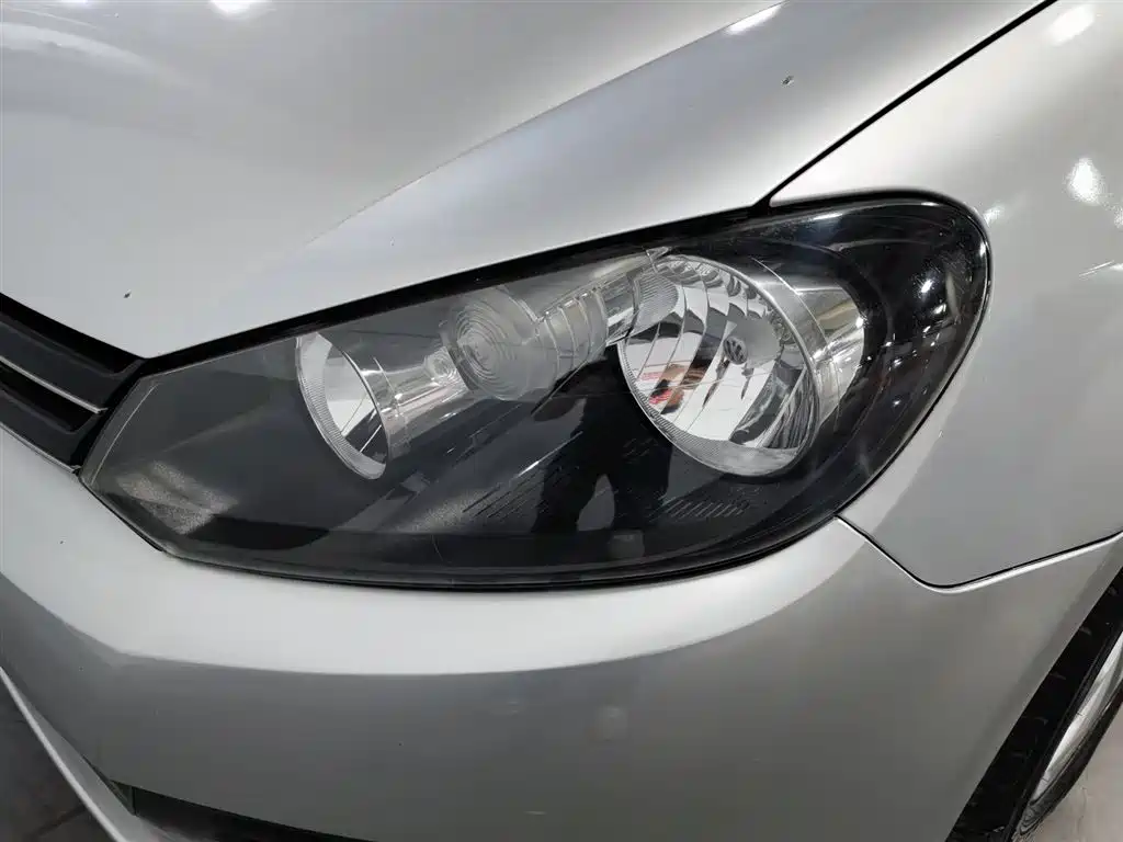 Volkswagen Golf 2012 1.6 Automatic Comfort Type фото 7