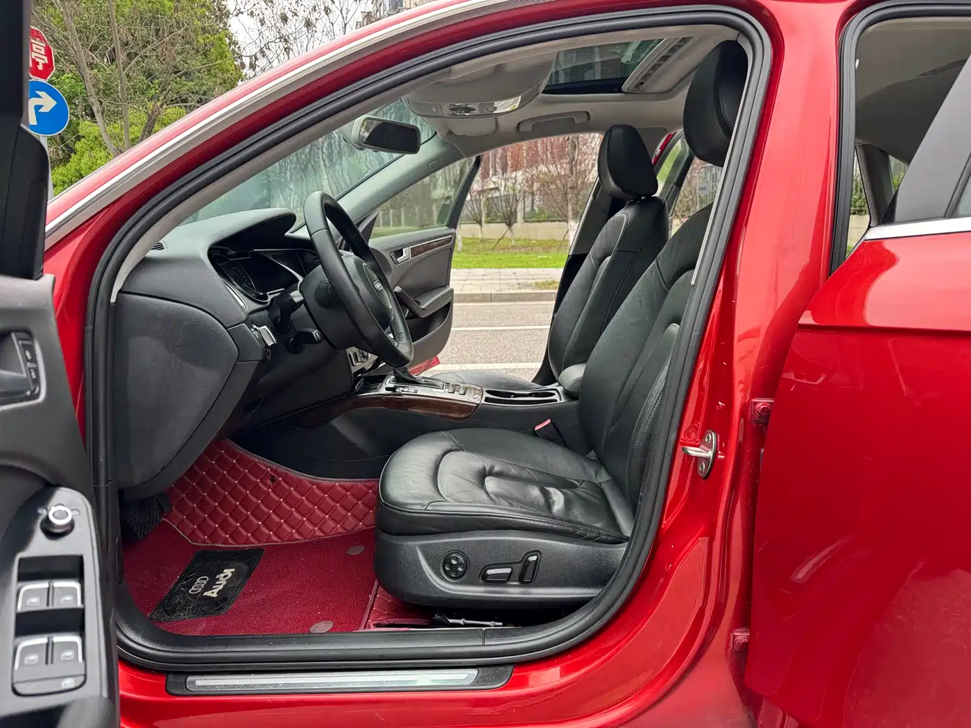 Audi A4L 2013 35 TFSI Automatic Comfort фото 9