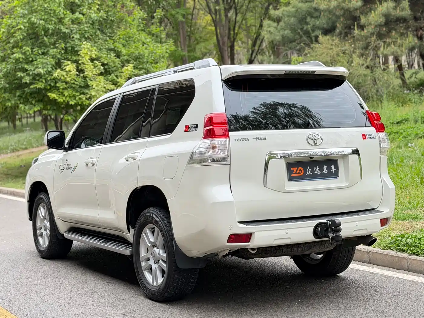 Toyota Prado 2010 4.0L Automatic VX фото 16