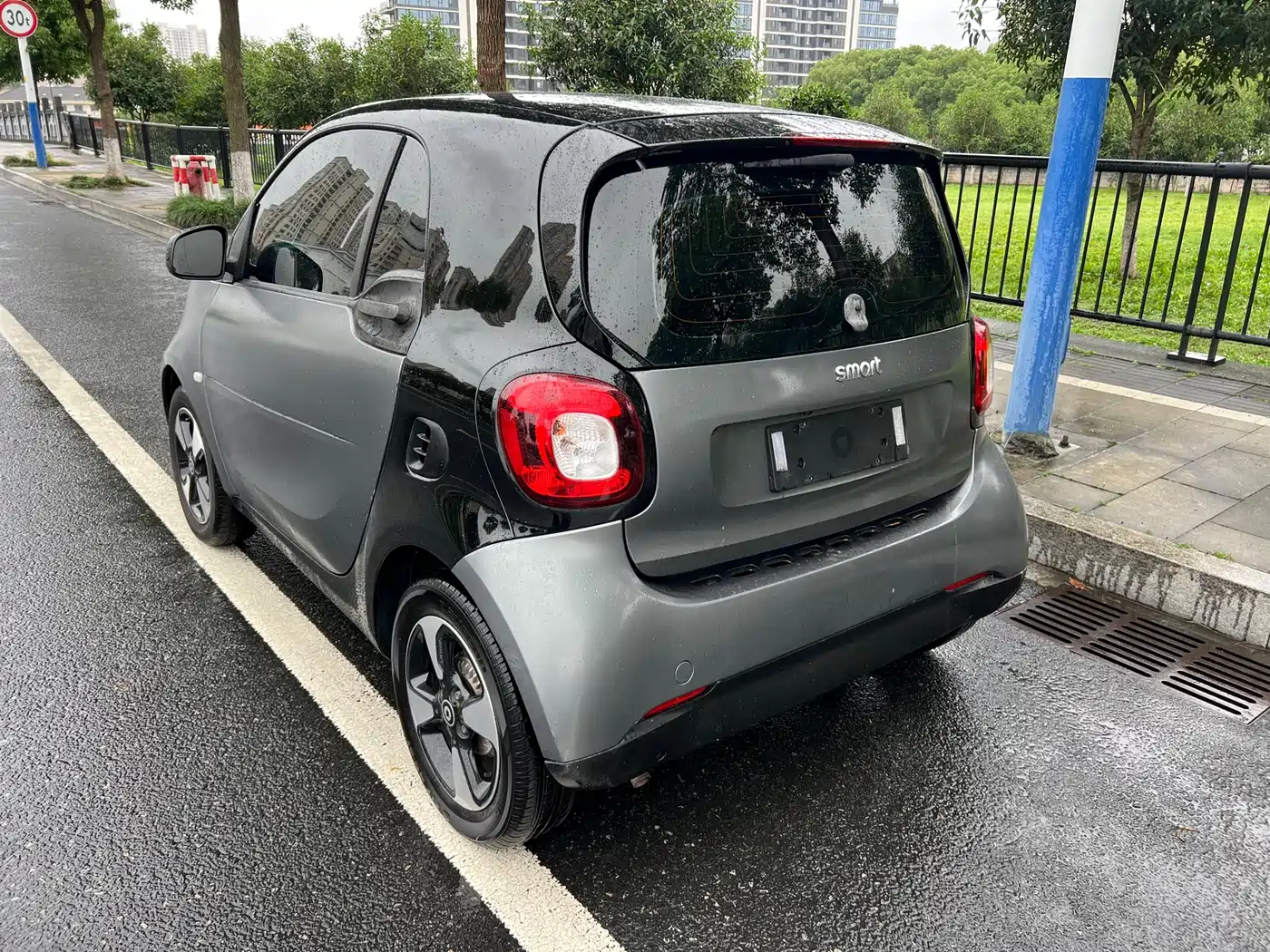 smart fortwo 2019 2018 1.0L 52kW Hardtop Passion Edition China V
