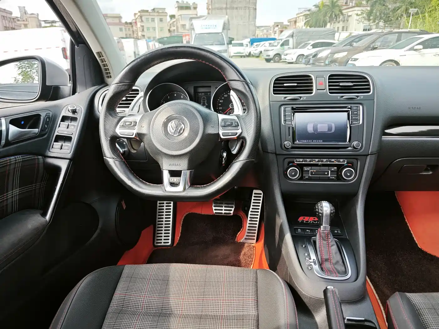 Volkswagen Golf GTI 2011 2011 2.0TSI GTI