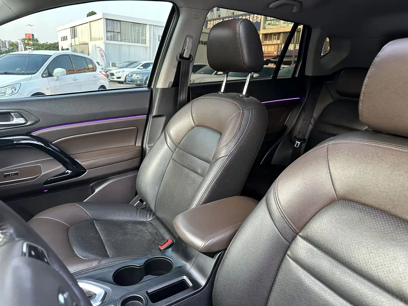 GAC Trumpchi Trumpchi GS4 2016 235T G-DCT Luxury Edition фото 17