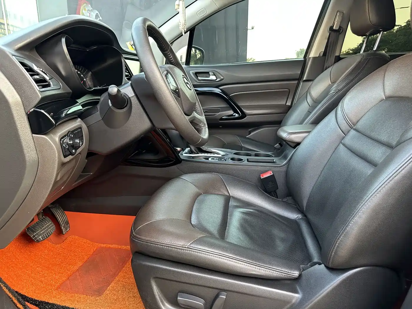 GAC Trumpchi Trumpchi GS4 2016 235T G-DCT Luxury Edition фото 4