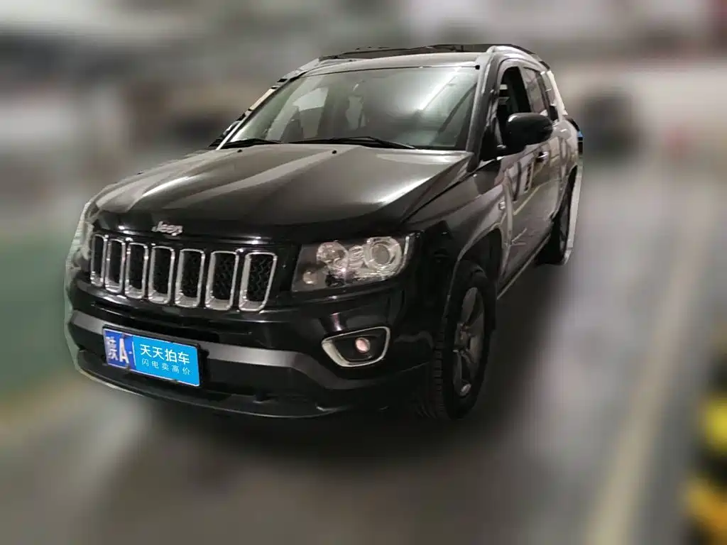 Jeep Compass (Import) 2014 2014 Facelift 2.4L 4WD Comfort Edition