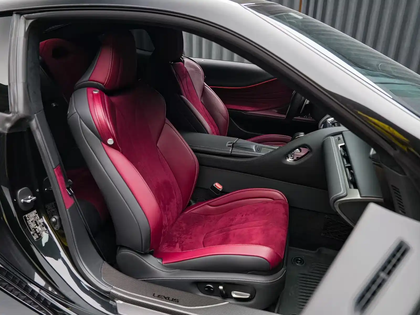Фото 9 - Lexus LC