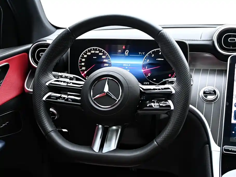Mercedes-Benz GLC 2023 GLC 300 L 4MATIC Sport 5-Seater фото 19