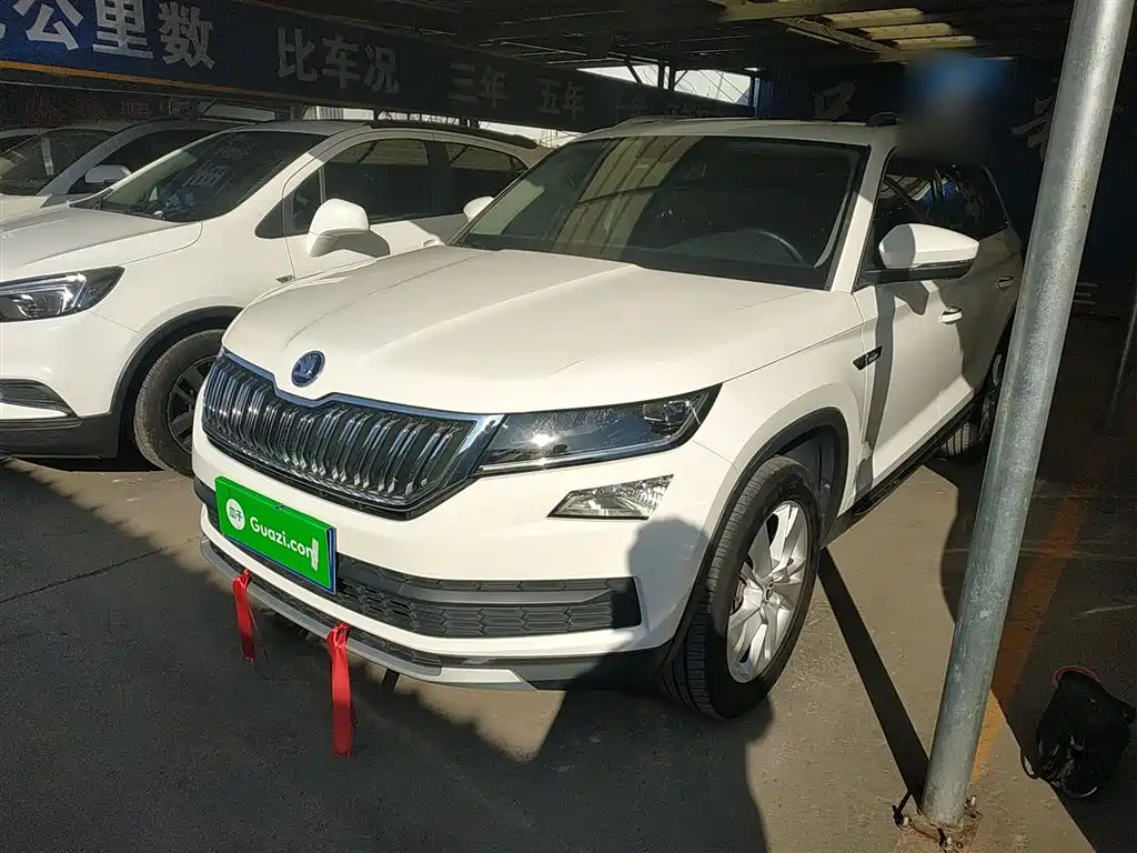 Škoda Kodiaq 2017 TSI330 7-seater 2WD Luxury Edition фото 2