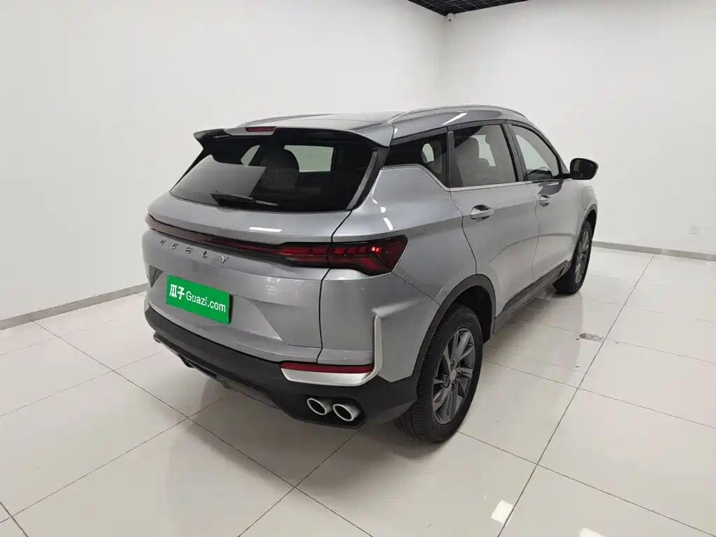 Фото 7 - Geely Coolray