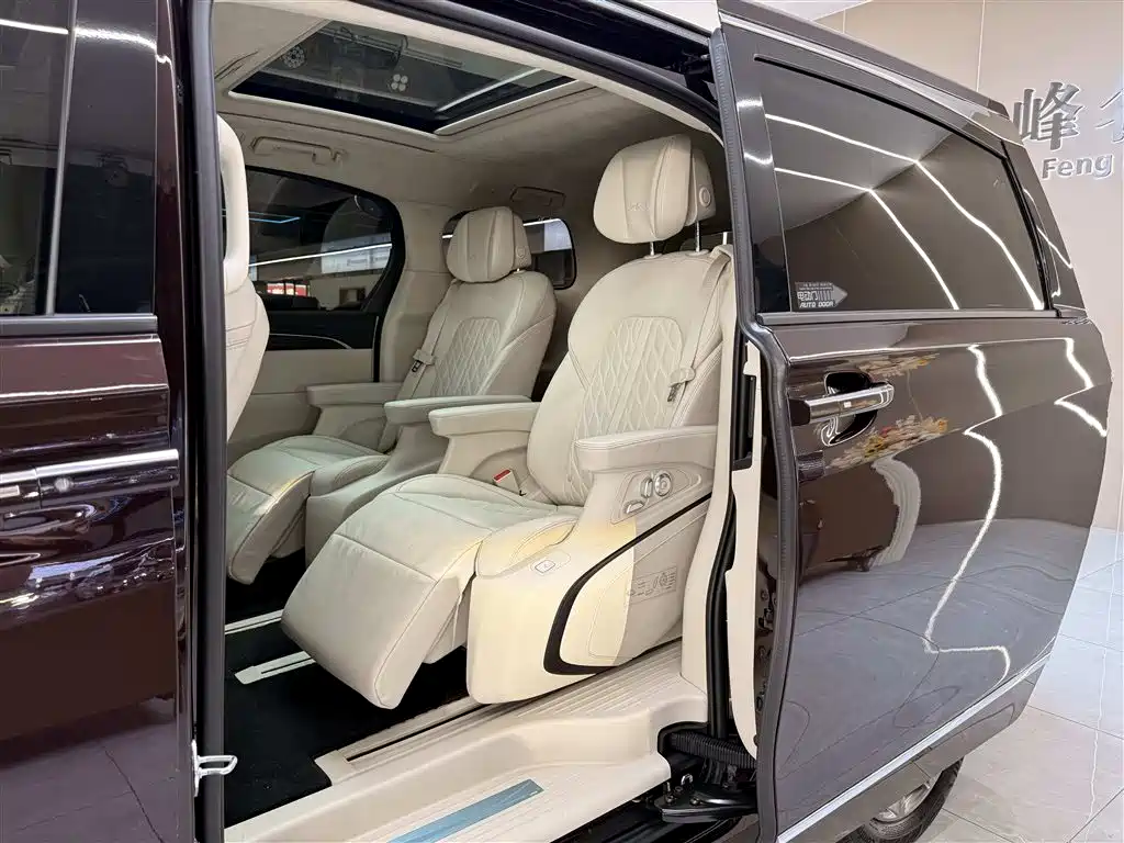 Buick GL8 2021 Avenir Aivia 6-Seater Elite Edition фото 11