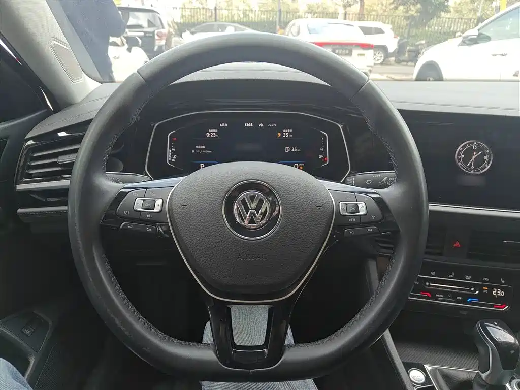 Volkswagen Sagitar 2021 280TSI DSG Luxury Smart Connect фото 3