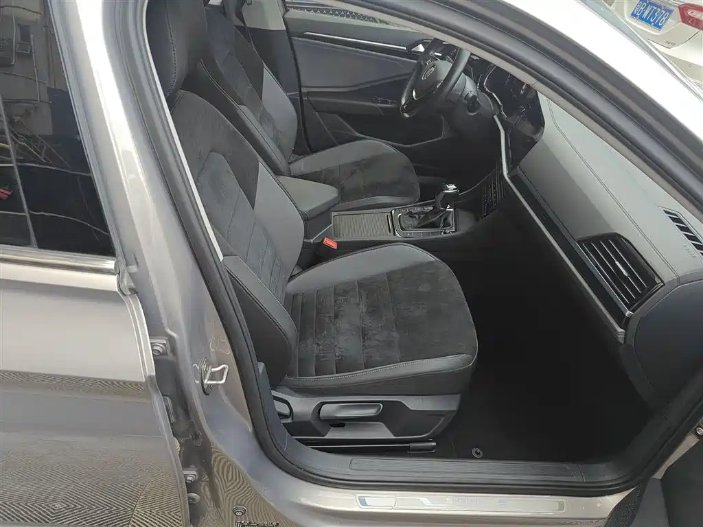 Volkswagen Sagitar 2021 280TSI DSG Luxury Smart Connect фото 20