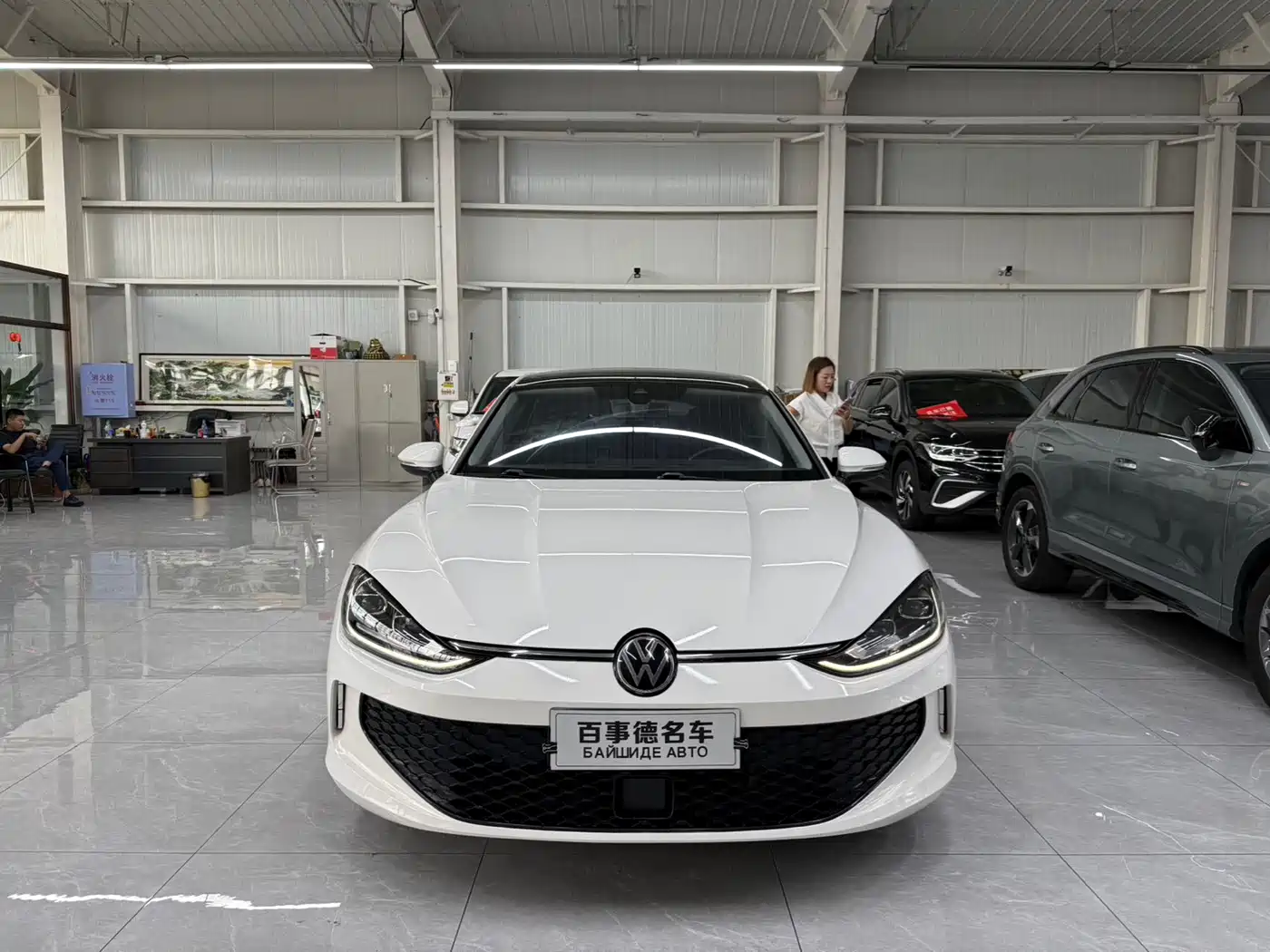 Фото 2 - Volkswagen Lamando