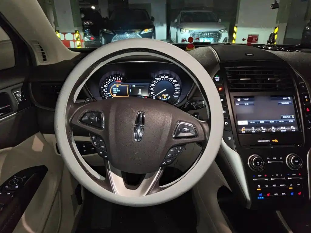 Lincoln MKC 2019 2019 2.0T 2WD Noble Enjoyment Edition China V