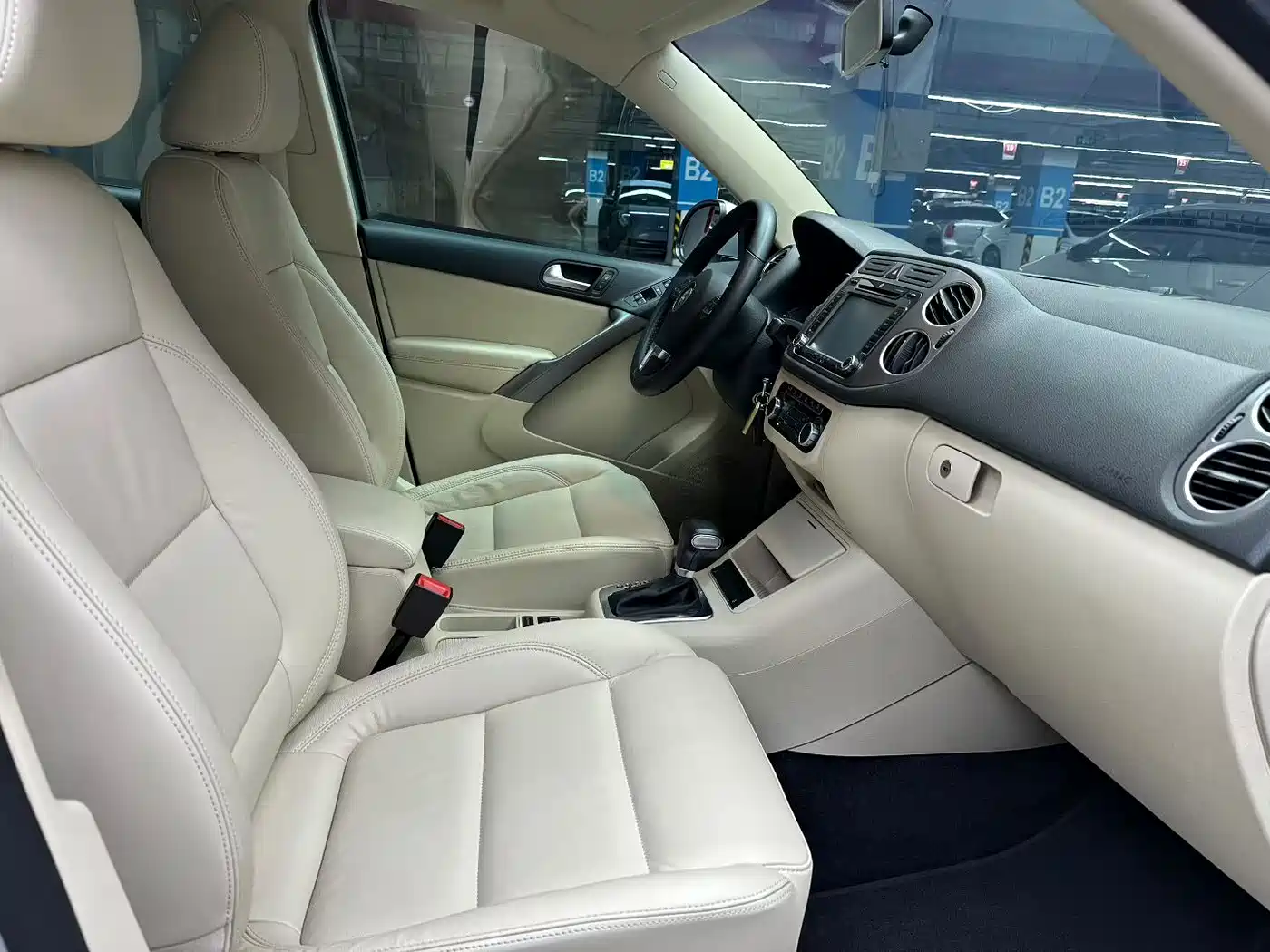 Volkswagen Tiguan 2010 1.8TSI Automatic 2WD Trend фото 7