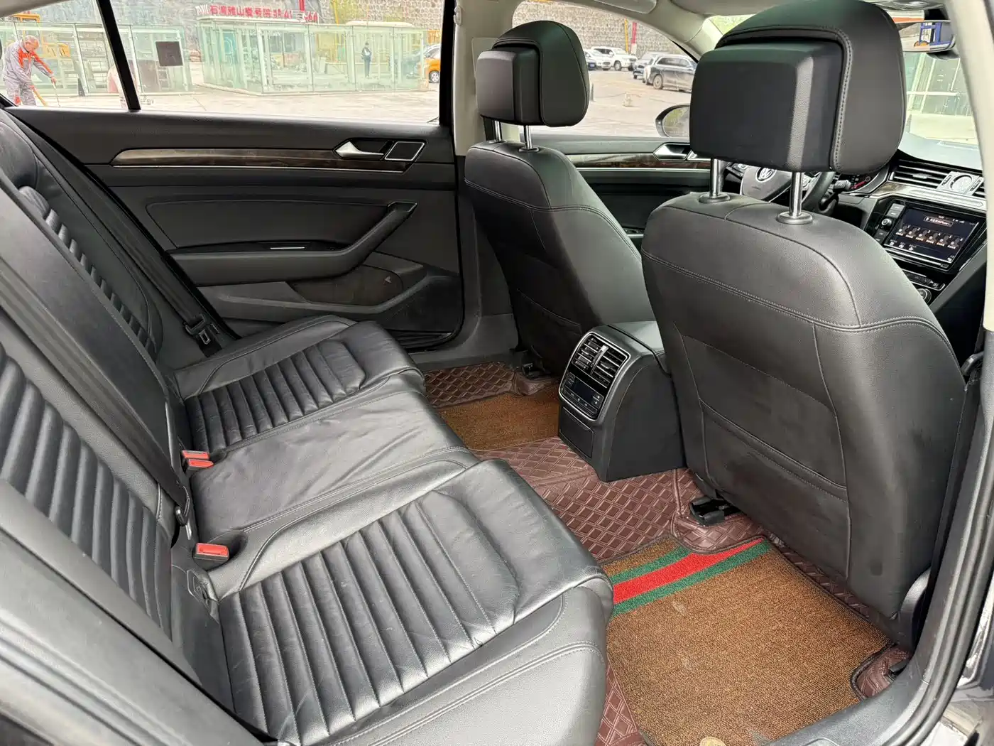 Volkswagen Magotan 2019 330TSI DSG Luxury Class China VI фото 13