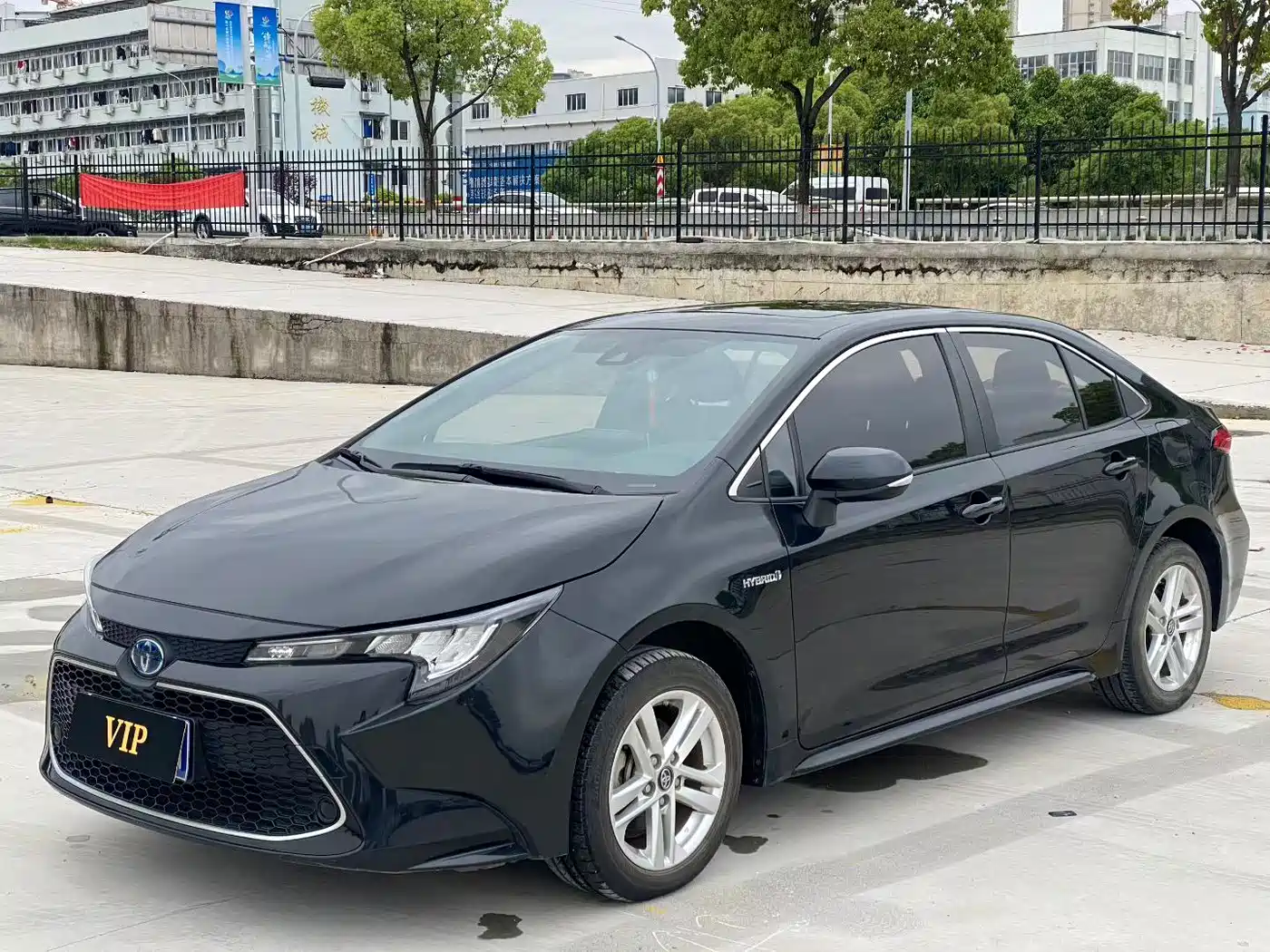 Toyota Levin 2022 Dual Engine 1.8H E-CVT Luxury Edition фото 3