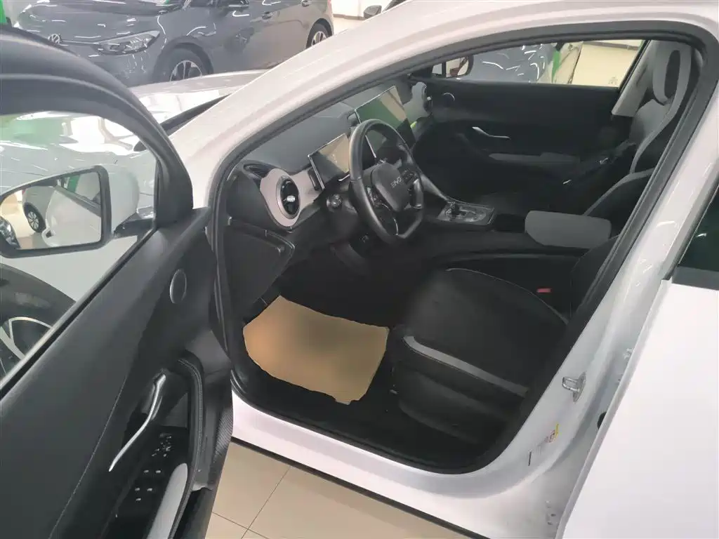 BYD Seal 05 DM-i 2025 DM-i 115KM Flagship фото 16