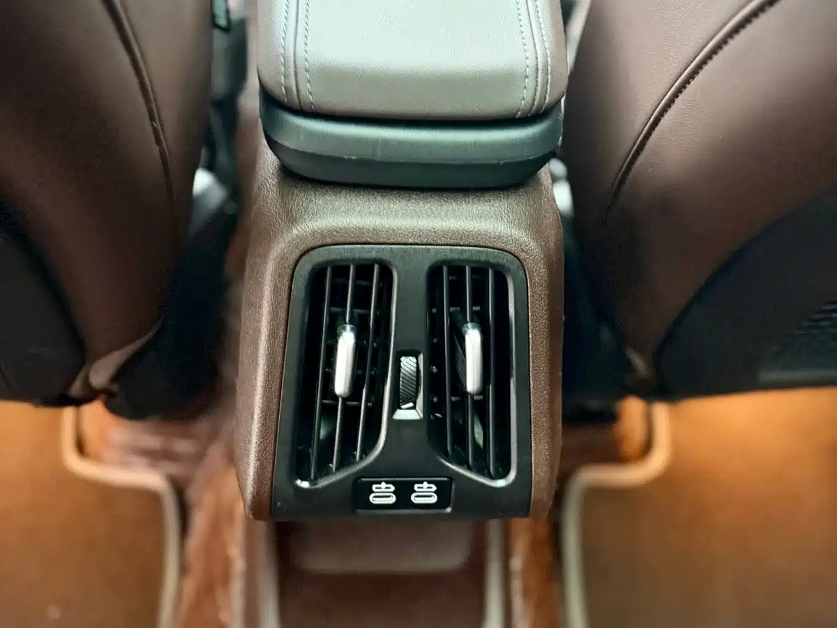 BMW X1 2023 sDrive20Li X Design Package фото 16