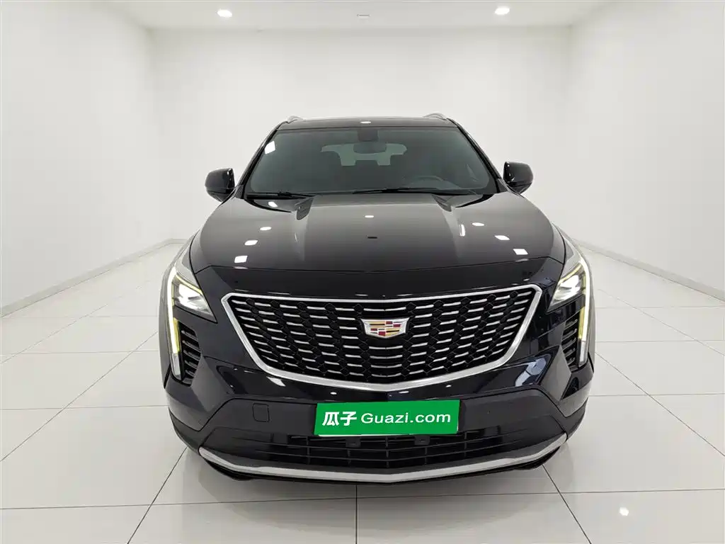Cadillac XT4 2021 28T FWD Premium Edition фото 3