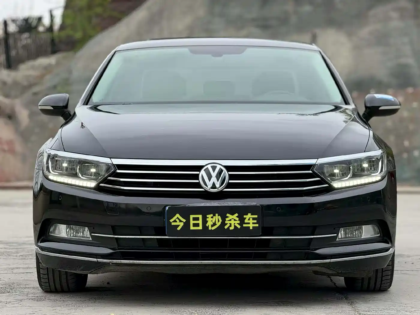 Volkswagen Magotan 2019 330TSI DSG Luxury Class China VI фото 2