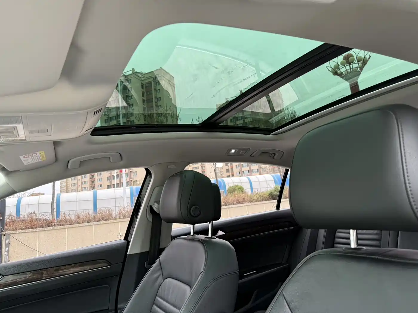 Volkswagen Magotan 2019 330TSI DSG Luxury Class China VI фото 10