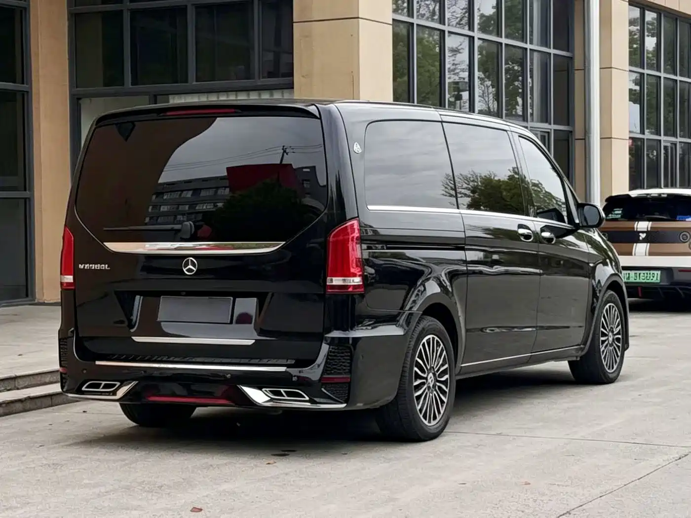 MERCEDES-BENZ V-CLASS